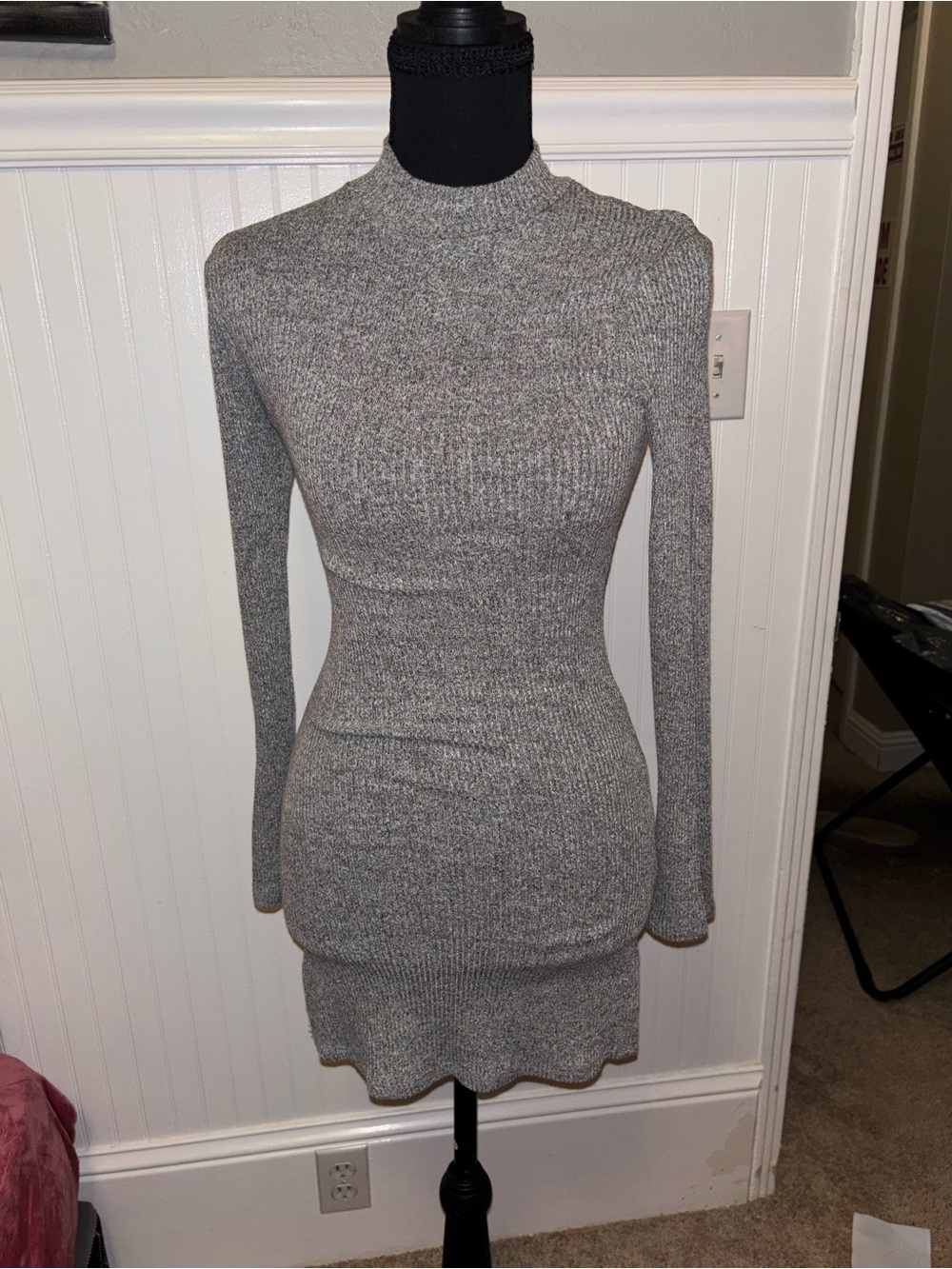 Women's Grey Ribbed Long Sleeve Knit Dress